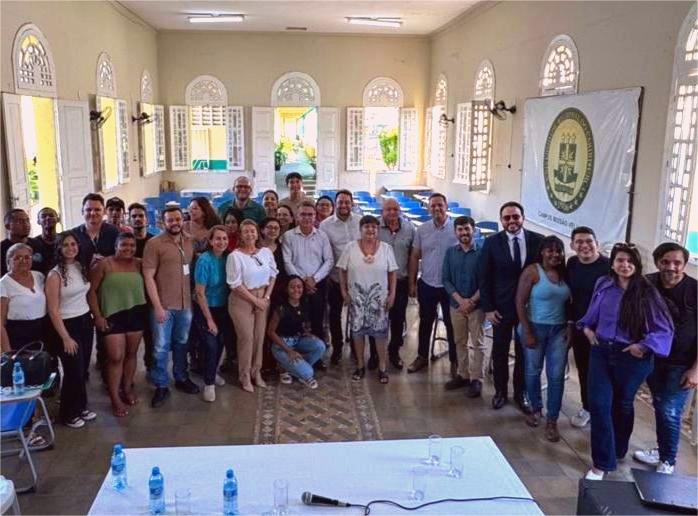 Construção do Campus da URCA em Missão Velha é debatida durante reunião entre universidade e município