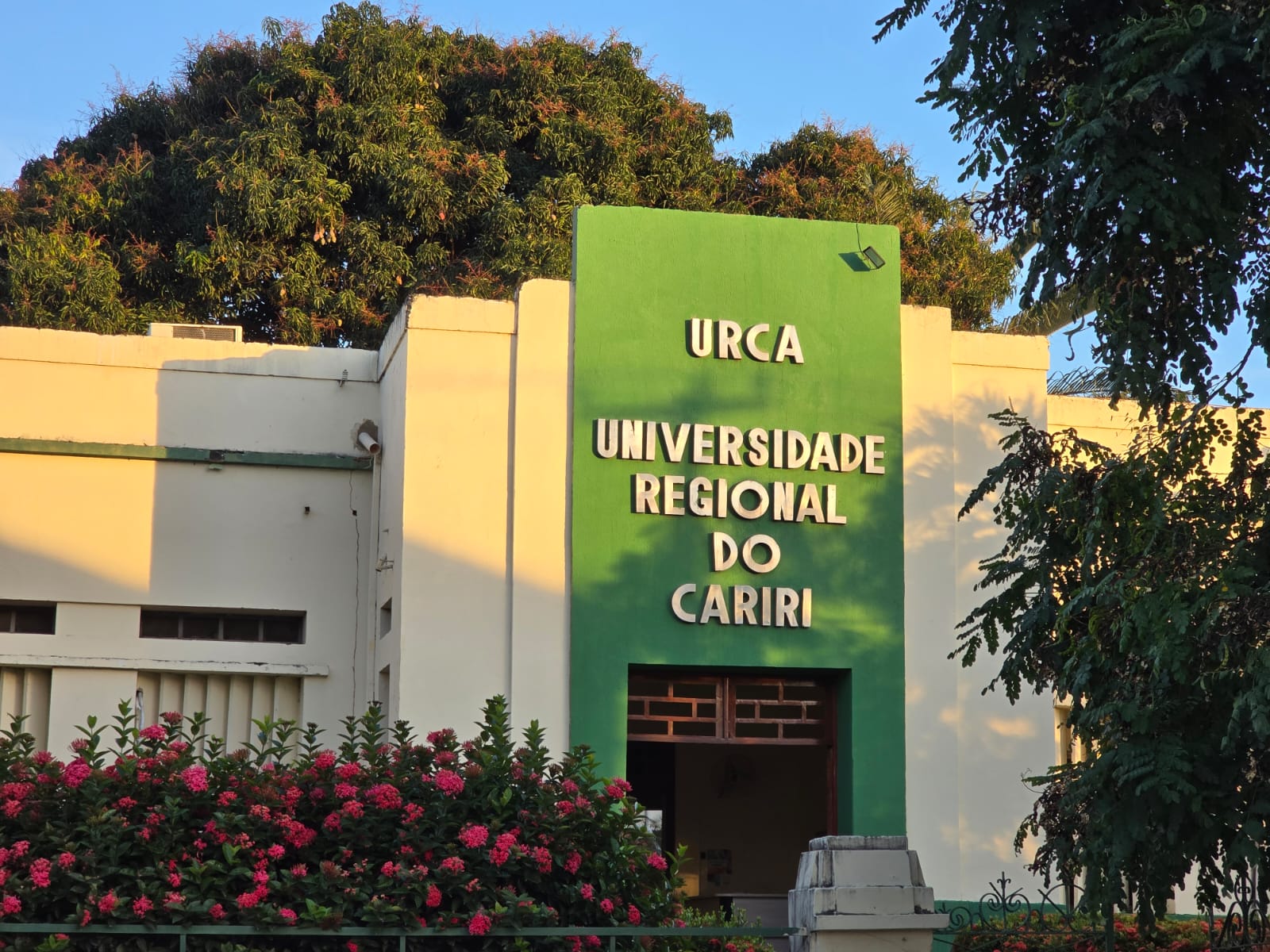 URCA abre seleção com 104 vagas para Professores Substitutos e Temporários