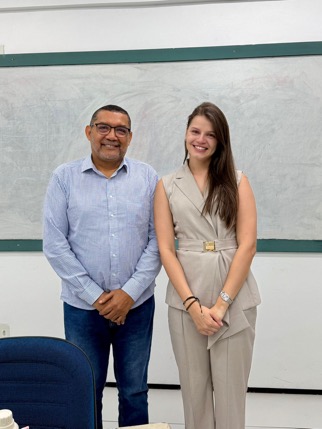 Egressa do Curso de Química da URCA torna-se doutora com pesquisa inédita sobre Sarcomphalus joazeiro Mart. (juazeiro) e desenvolvimento de antisséptico nanoestruturado