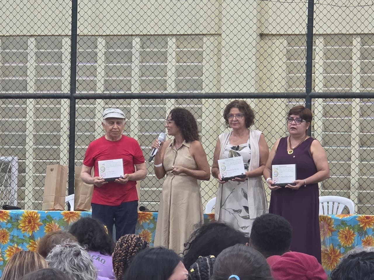Docente do Departamento de Geociências e PROFGEO é homenageada em Fortaleza